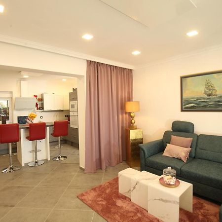 Luxurious Seaview Apartment Šibenik Buitenkant foto