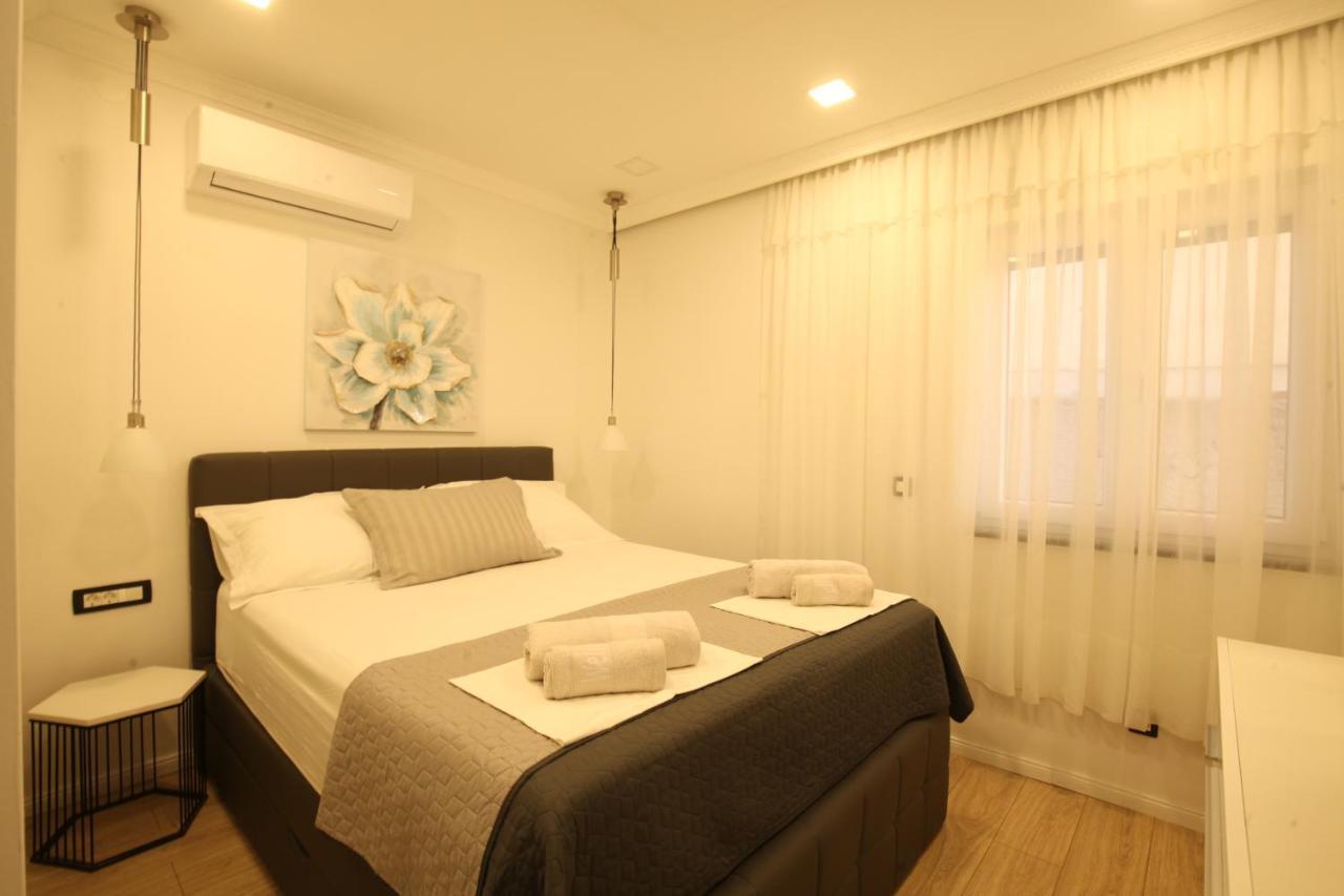 Luxurious Seaview Apartment Šibenik Buitenkant foto