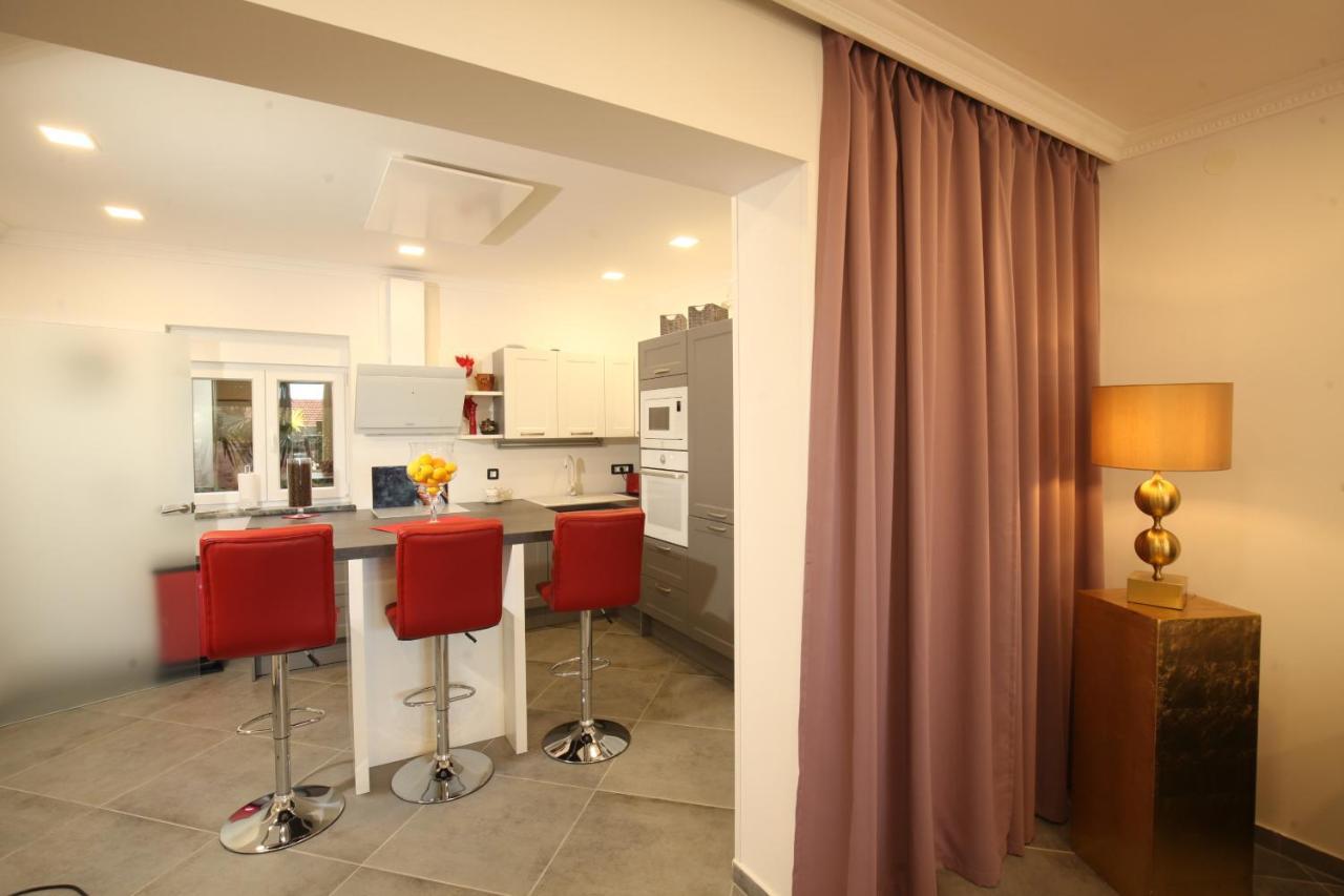 Luxurious Seaview Apartment Šibenik Buitenkant foto