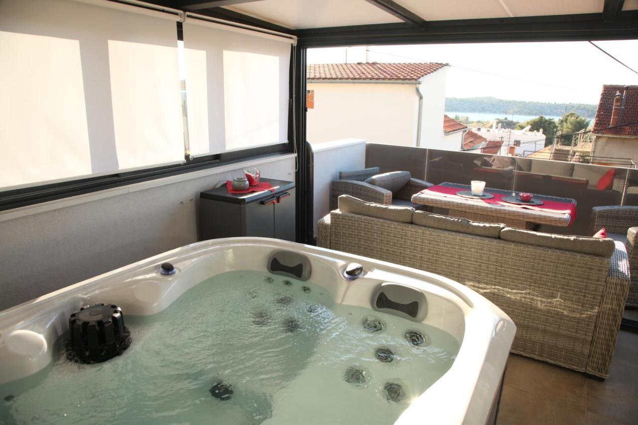 Luxurious Seaview Apartment Šibenik Buitenkant foto