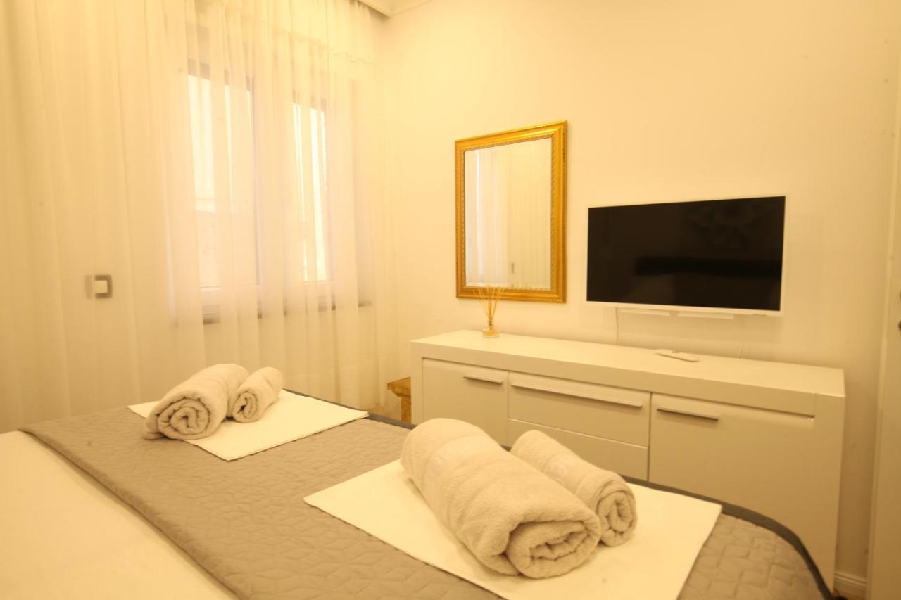Luxurious Seaview Apartment Šibenik Buitenkant foto